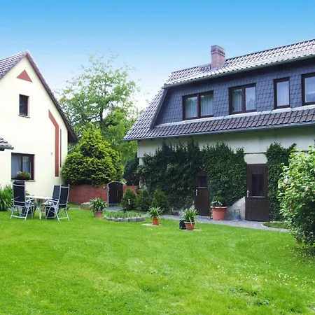 Nahe Schloss Altduebern & Spreewald, Cleaning Included Altdobern
